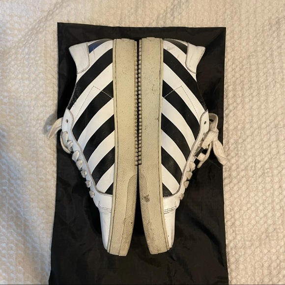 OFF-WHITE c/o Virgil Abloh Leather Sneakers - Picture 3 of 8